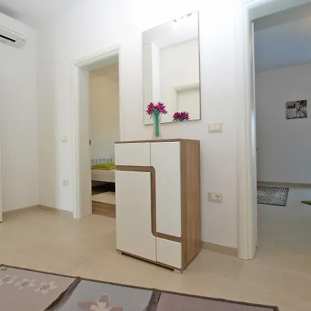 Lejla 1617 Apartmán *