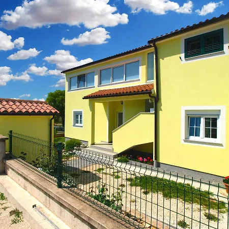 Apartmán Lejla 1617 *