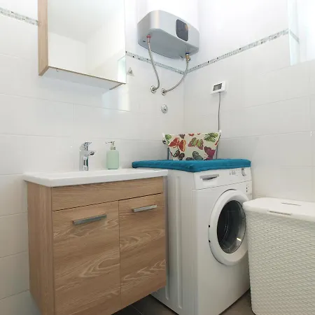 Apartmán Lejla 1617 *