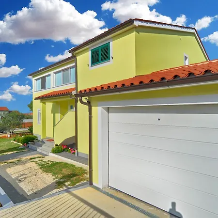 Lejla 1617 Apartmán *
