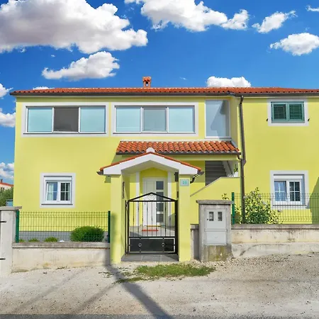 Apartmán Lejla 1617 Galižana