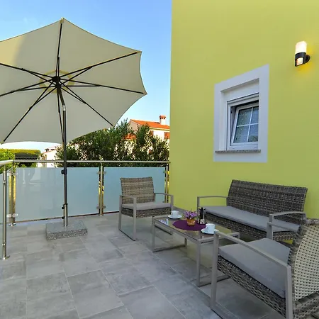 Lejla 1617 Apartmán *